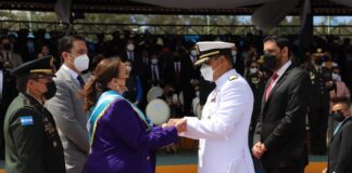 Presidenta Castro asume cargo de comandante de las Fuerzas Armadas de Honduras