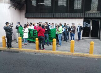 Empleados de la ENEE protestan por segundo día consecutivo ante la falta de pago