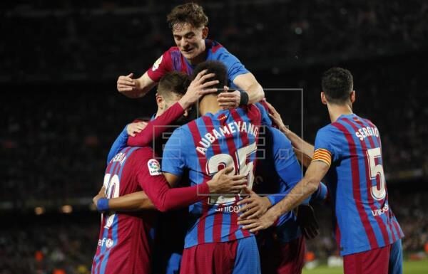 El Barça sigue marcando de cuatro en cuatro tras golear 4-0 al Athletic Club