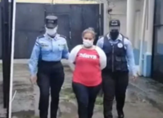 Capturan a una mujer por internar ahorcar con un cable a su hija de 9 años en SPS