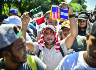 Hondureños huyen de la violencia en México y buscan asilo en Estados Unidos