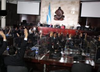 El exceso de poder y la falta de legalidad mantienen la tensión política en Honduras