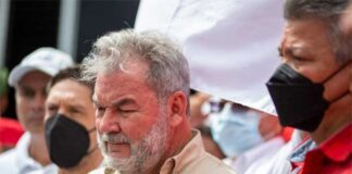 Roberto Contreras anuncia que se reunirá con los vendedores ambulantes del Parque Central de SPS para su reordenamiento