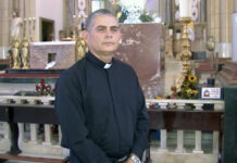 Iglesia católica reprocha el consumismo compulsivo y ambición de poder