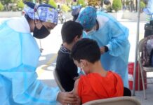 El viceministro de Educación anuncia que la vacunación de menores se llevará hasta los centros educativos