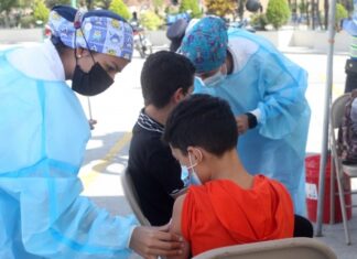 El viceministro de Educación anuncia que la vacunación de menores se llevará hasta los centros educativos