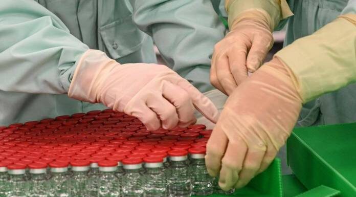 Las vacunas evitaron casi 20 millones de muertes por covid en el primer año