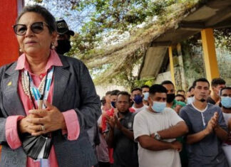 La Ministra de Cultura realiza gestiones para que a los privados de libertad se les rebaje la condena a cambio de estudios