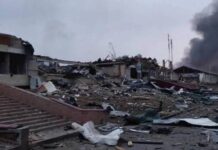 Tropas rusas bombardean la base militar de Ucrania cerca de la frontera con Polonia