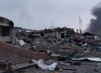 Tropas rusas bombardean la base militar de Ucrania cerca de la frontera con Polonia