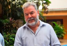 Roberto Contreras califica de «turbas incendiarias» a ex empleados que exigen prestaciones