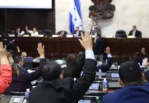 Derogan decretos que dieron acuerdos permanentes a empleados por contrato