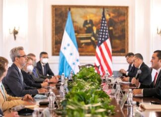 Honduras y EE. UU. dialogaron sobre crímenes económicos, inversión extranjera y deuda