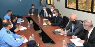 EE. UU. se reúne con altos mandos de la Policía Nacional de Honduras