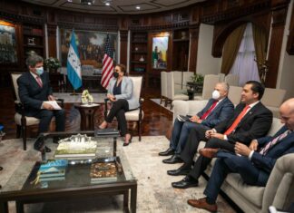 La presidenta de Honduras se reúne con el subsecretario estadounidense de Energía