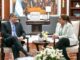 Honduras solo está pagando el pasaje de avión y el hospedaje de hotel a Rafael Correa por la asesoría económica