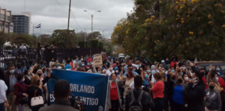 Simpatizantes del Partido Nacional llegan a la CSJ a apoyar a exmandatario Hernández