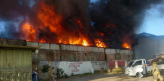 Daños y pérdidas millonarias deja voraz incendio en SPS