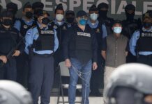 Al rededor de 30 millones de dólares le costaría la defensa a expresidente Hernández en EE. UU., según expertos