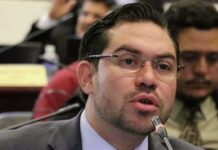 Jorge Cálix presentó ante el CN iniciativa para reducir el ISV del 15 al 12%