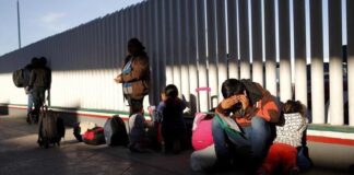 Tribunal estadounidense prohíbe expulsar migrantes a países donde puedan ser perseguidos