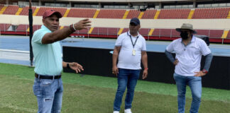 Gerente de Conapid viajó hasta Panamá solo para cambiar la bandera de Honduras