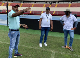 Gerente de Conapid viajó hasta Panamá solo para cambiar la bandera de Honduras