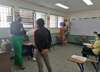 El ministro de Educación confirma que alrededor de un millón 800 mil niños no han sido matriculados