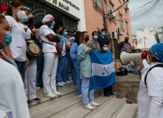 Médicos internos de San Pedro Sula y Tegucigalpa en paro por falta de contratos