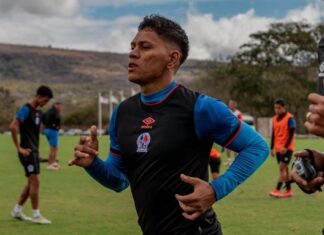 Brayan Moya no podrá jugar con Olimpia por tener una deuda millonaria con el Zulia, según la FIFA