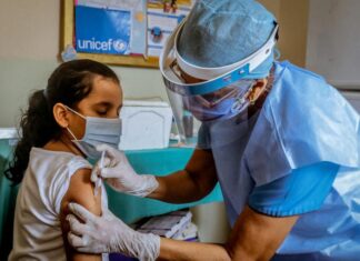 Salud considera aplicación de vacuna pediátrica a menores de 2 a 5 años