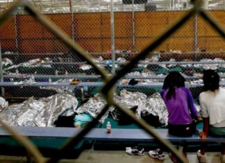 Al menos 5 mil menores hondureños se encuentran detenidos en la frontera de EE. UU