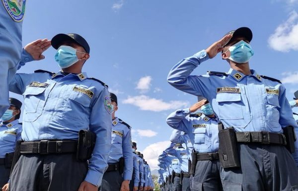 CN se compromete a “promover” la reestructuración de la Policía Nacional
