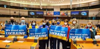 Parlamento Europeo aprueba solicitud de Ucrania para unirse a la Unión Europea