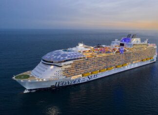 El crucero más grande del mundo sale de Florida en su ruta inaugural y visitará Roatán