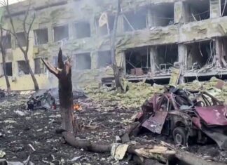 Rusia bombardea un teatro de Mariúpol donde había cientos de refugiados