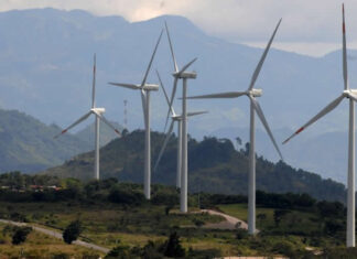 Experto sugiere impulsar la energía renovable en Honduras, ante el aumento de precios en los combustibles