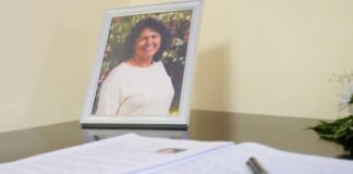Nicaragua firma libro de condolencia en memoria de la hondureña Berta Cáceres