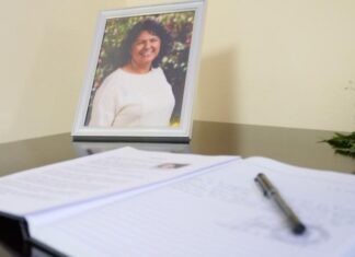 Nicaragua firma libro de condolencia en memoria de la hondureña Berta Cáceres