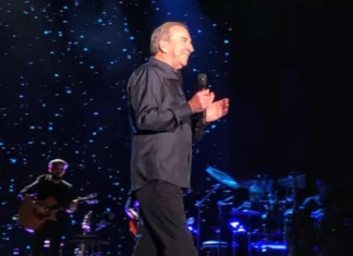 El cantante José Luis Perales se despide de los escenarios mexicanos
