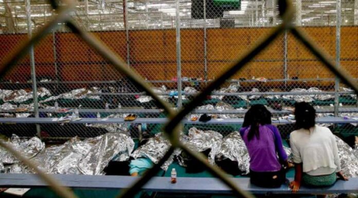 Unos 5 mil menores hondureños se encuentran detenidos en la frontera de EE. UU.