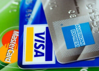 American Express se une a Visa y Mastercard y suspende operaciones en Rusia