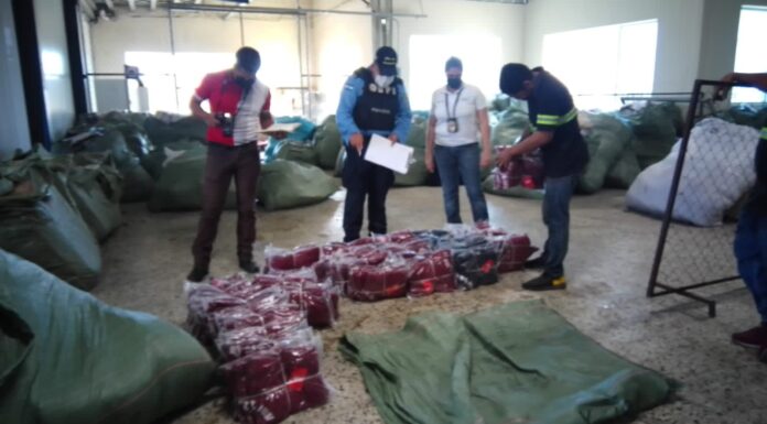 La Fiscalía decomisa productos falsos en un depósito temporal de Puerto Cortés