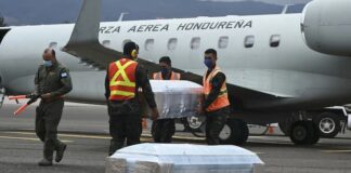 Arriban a Toncontín cuerpos de cuatro de migrantes hondureños, procedentes de México
