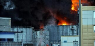 Ocho muertos entre ellos un bebé en un ataque con misiles rusos en Odesa