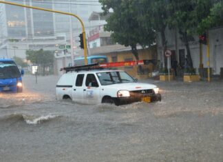 Al menos 10 personas mueren por una inundación en el noroeste de Colombia