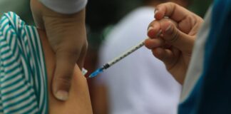 La EMA no recomienda la cuarta dosis para la población en general