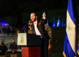 Bukele advierte a las pandillas que eliminará las comidas en los centros penales si desatan la violencia en El Salvador