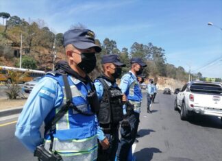Más de un centenar de veraneantes han sido detenidos en Semana Santa, por tener orden de captura