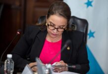 Xiomara Castro: “Vamos a erradicar la extrema pobreza y no sé si cuatro años serán suficientes”